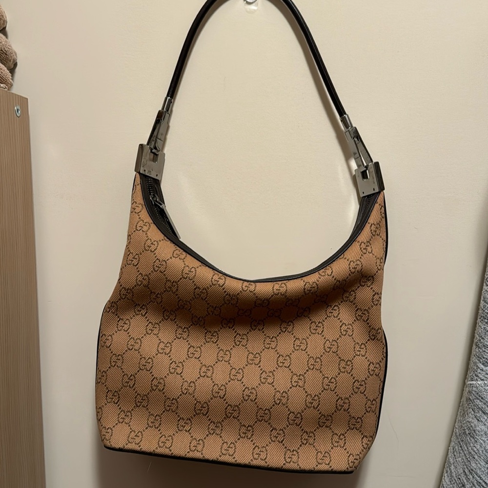 Gucci shoulder bag
